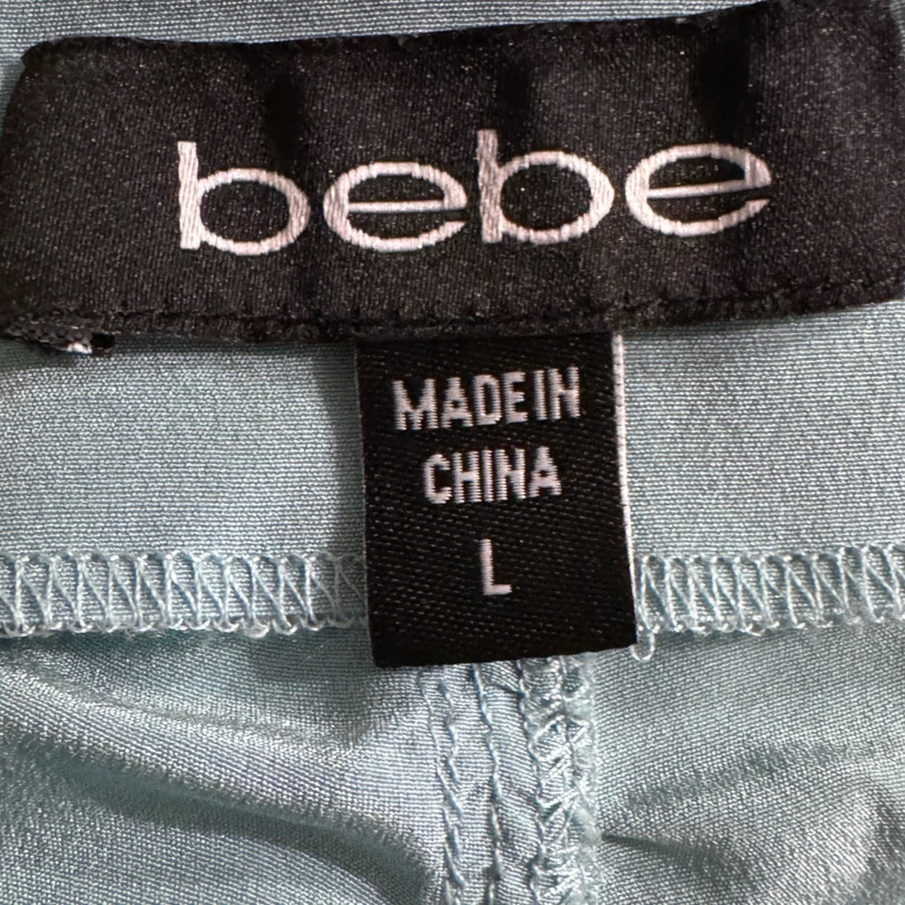 Bebé blouse. Color green  size L